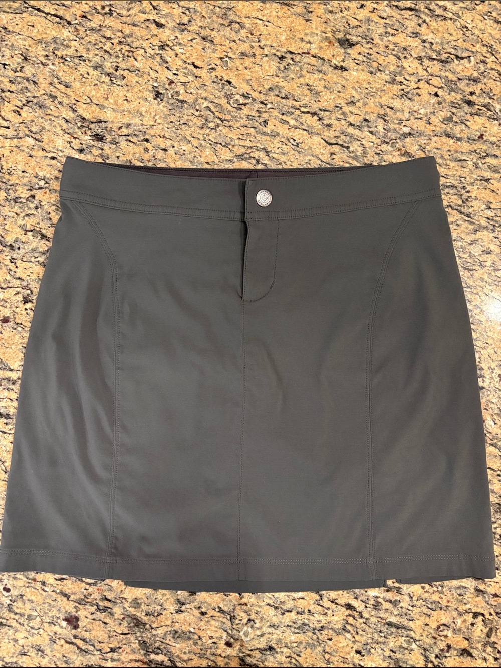 Columbia Omni-Shield Charcoal Gray Skort Size 4 Outdoor Hiking Golf